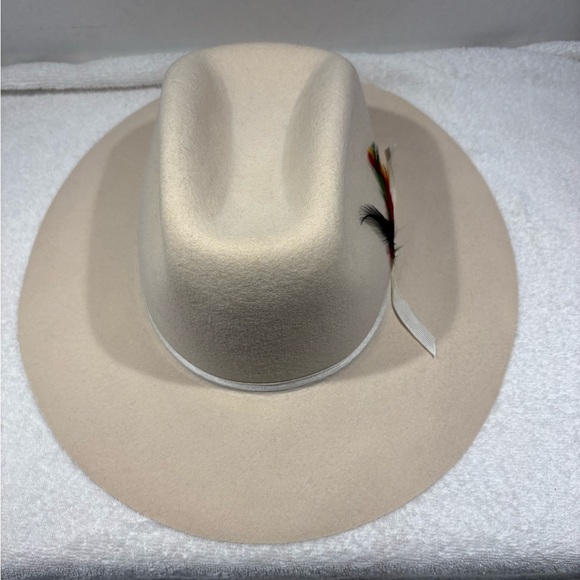 Vintage Stockman Calgary Cream Cowboy Hat with Feather - Size 7 1/8 (57) - Picture 5 of 15